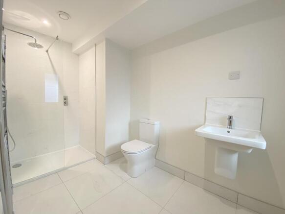 2 bed Flat for sale Image 9