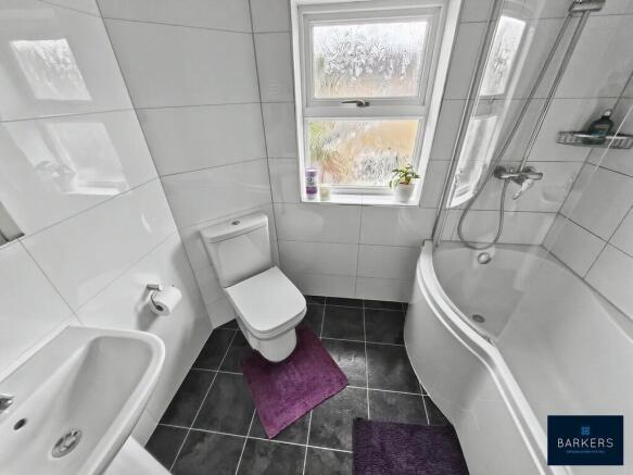 3 bed Detached for sale Image 11