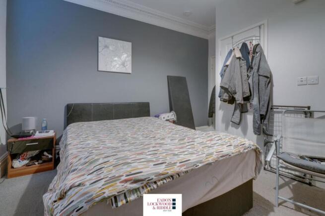 5 bed Terraced for sale Image 10