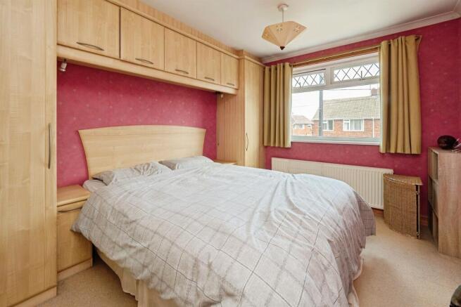 3 bed Semi-Detached for sale Image 9