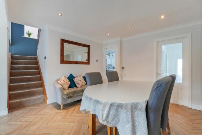 4 bed Detached for sale Image 12