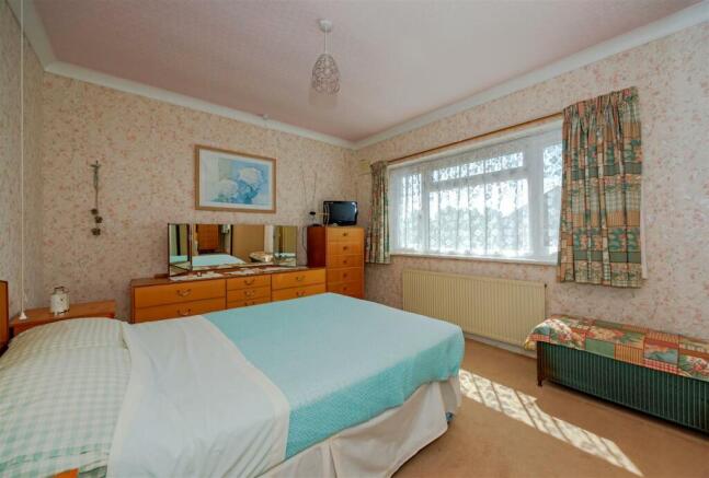 Bedroom 1 1N9A5166-Enhanced-NR.jpg