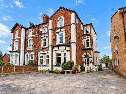 Queens Road, Southport, PR9 9HB