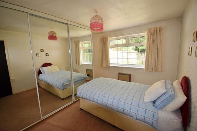 Double Bedroom 