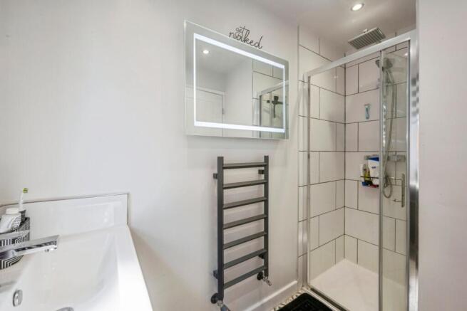 3 bed Detached for sale Image 12