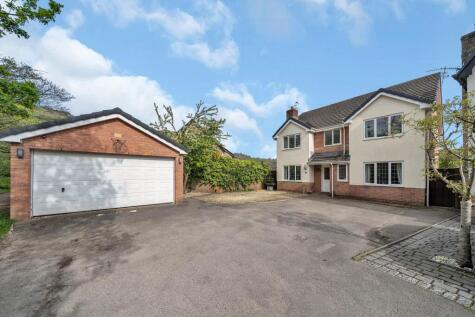 Chestnut Close, Machen, CF83