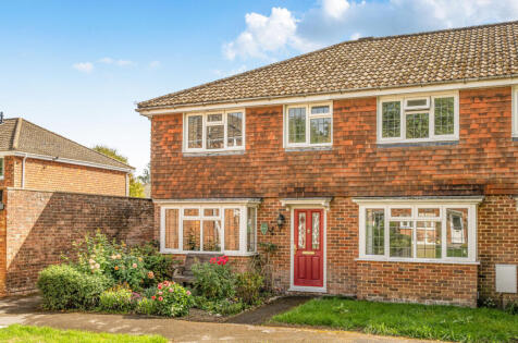 Riverside Gardens, Romsey, Hampshire, SO51