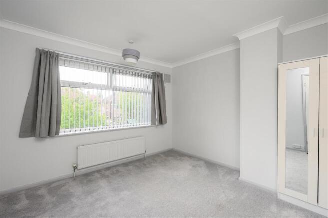4 bed Semi-Detached for sale Image 7