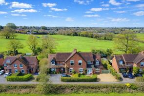 5, Upfields, Burntwood WS7 9DZ