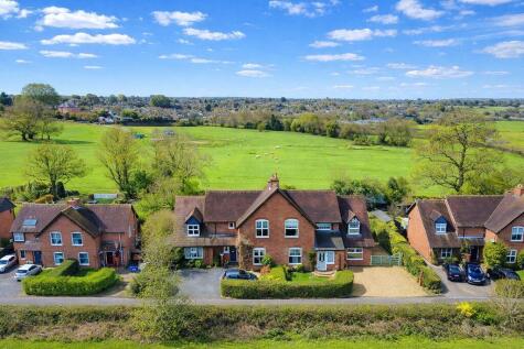 Upfields, Burntwood, WS7 9DZ