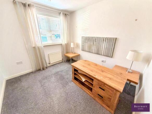 2 bed Flat for sale Image 8
