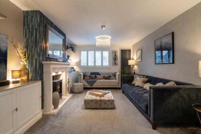 Lounge/Dining Room