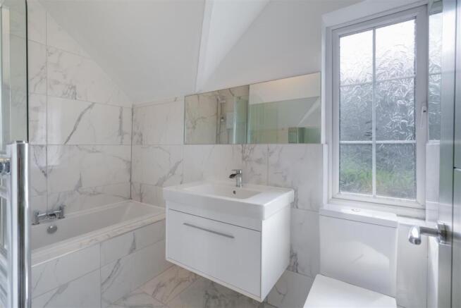 3 bed Maisonette for sale Image 9