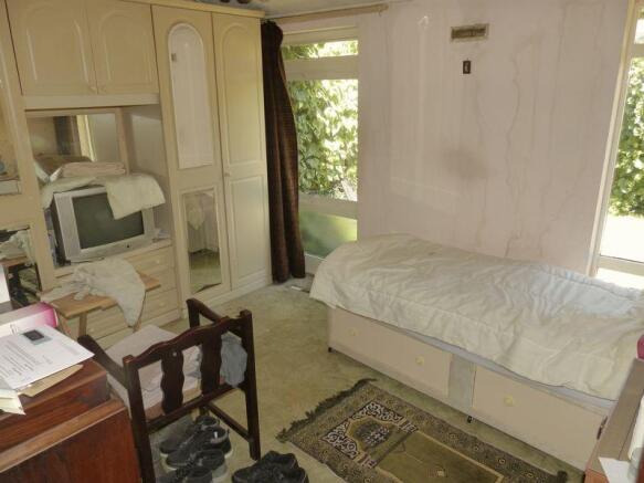 bed 1