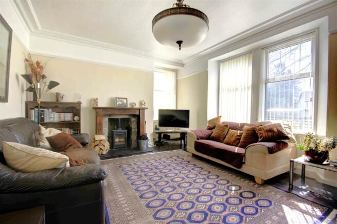 SITTING ROOM