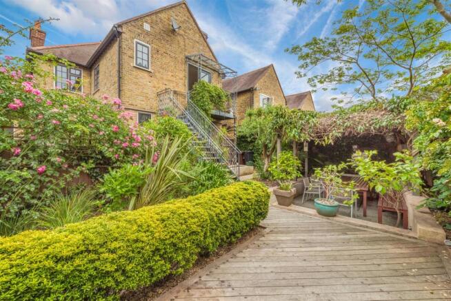 Grove Park Road, W4 - FOR SALE
