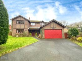 Oak Lodge, Webster Way, Sandown PO36 0HS