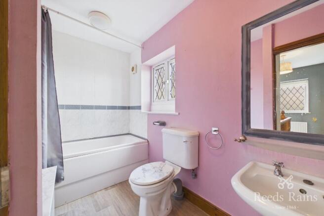 3 bed Detached for sale Image 11