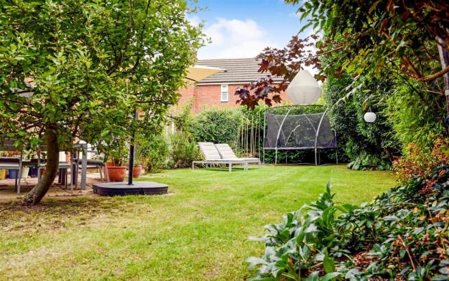 garden[1].JPG