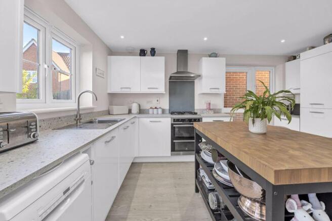 Kitchen/Dining Room