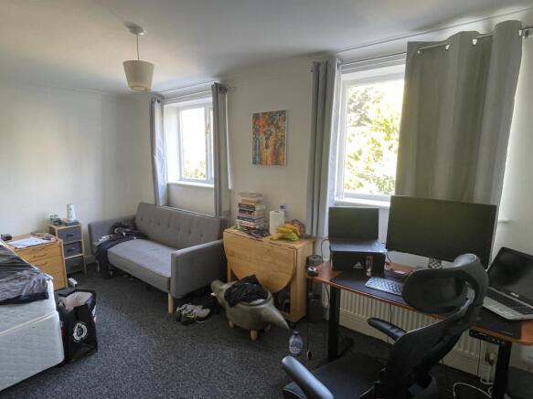 Photo 8