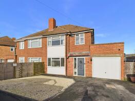 107, Dinglewell, Hucclecote, Gloucester GL3 3HT