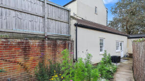 Flat 7, Northload Hall, Northload Street, Glastonbury BA6 9QE