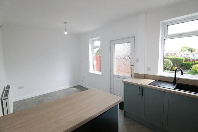 2 bed Semi-Detached for sale Image 9