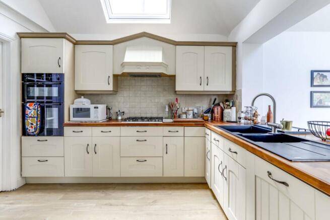 Fitted Kitchen
