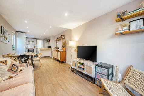 Stanger Road, London