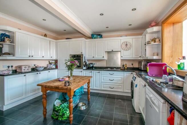Kitchen/breakfast ro