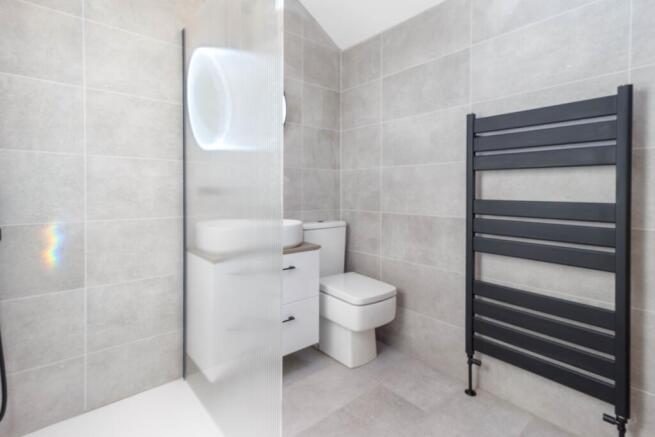 3 bed Detached for sale Image 11