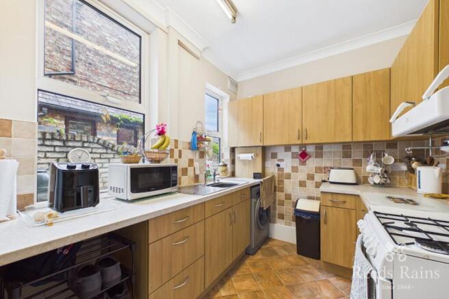 2 bed Terraced for sale Image 8