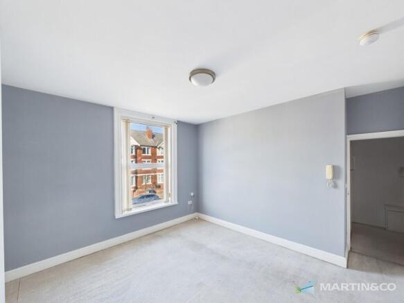 CAM02318G0-PR0615...