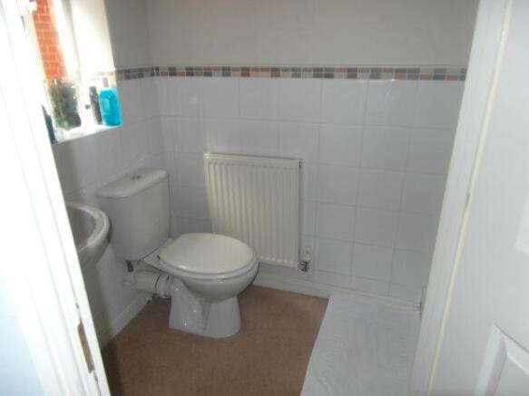 BEDROOM 2