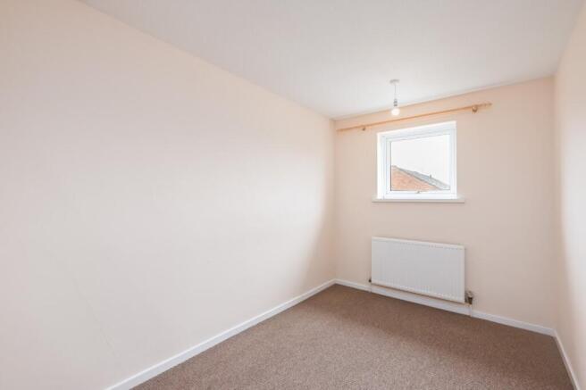 2 bed Terraced to rent Image 9