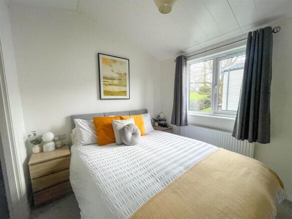 26 Ash Tree Park, Lower Norton Lane, Kewstoke, Weston-Super-Mare photo 4