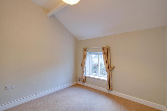 2 bed Terraced to rent Image 8