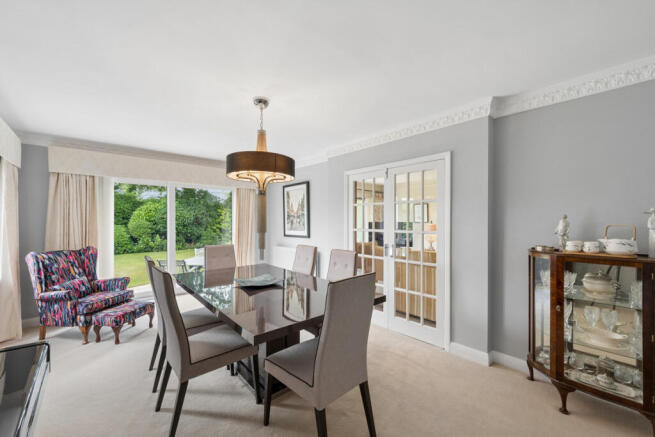 4 bed Detached for sale Image 5