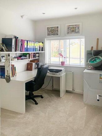 Bedroom / Office