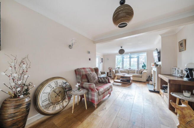 Wykeham Road, Netley Abbey, Southampton, Hampshire, SO31 photo 2