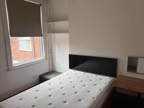 5 bed Terraced for sale Image 10