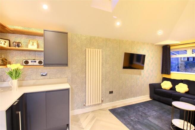 4 bed Detached for sale Image 10