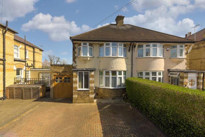 (Rightmove)  (2 of 21).jpg