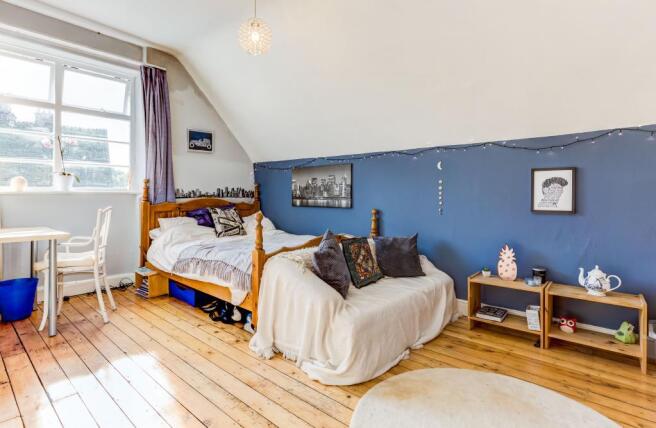 Bedroom 6 (Double)
