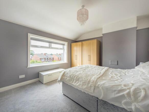 2 bed Terraced for sale Image 8