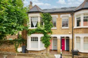 42, Marcus Street, London SW18 2JT