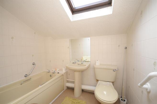 Photo 6