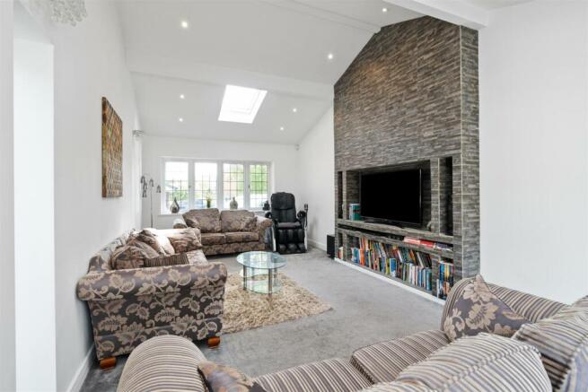 16 Finwood Close-18_lo.jpg