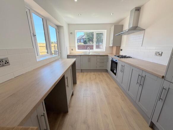 3 bed End of Terrace for sale Image 3